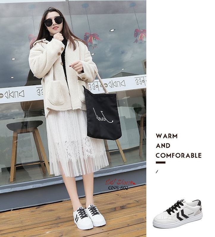 รองเท้าผ้าใบแต่งแถบกลิตเตอร์ (สีเทา)