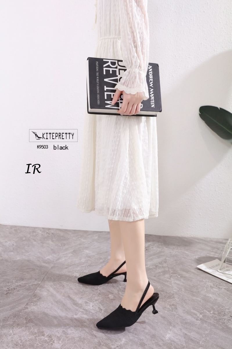 รองเท้าคัทชูรัดส้นผ้าไหมถัก (สีดำ)