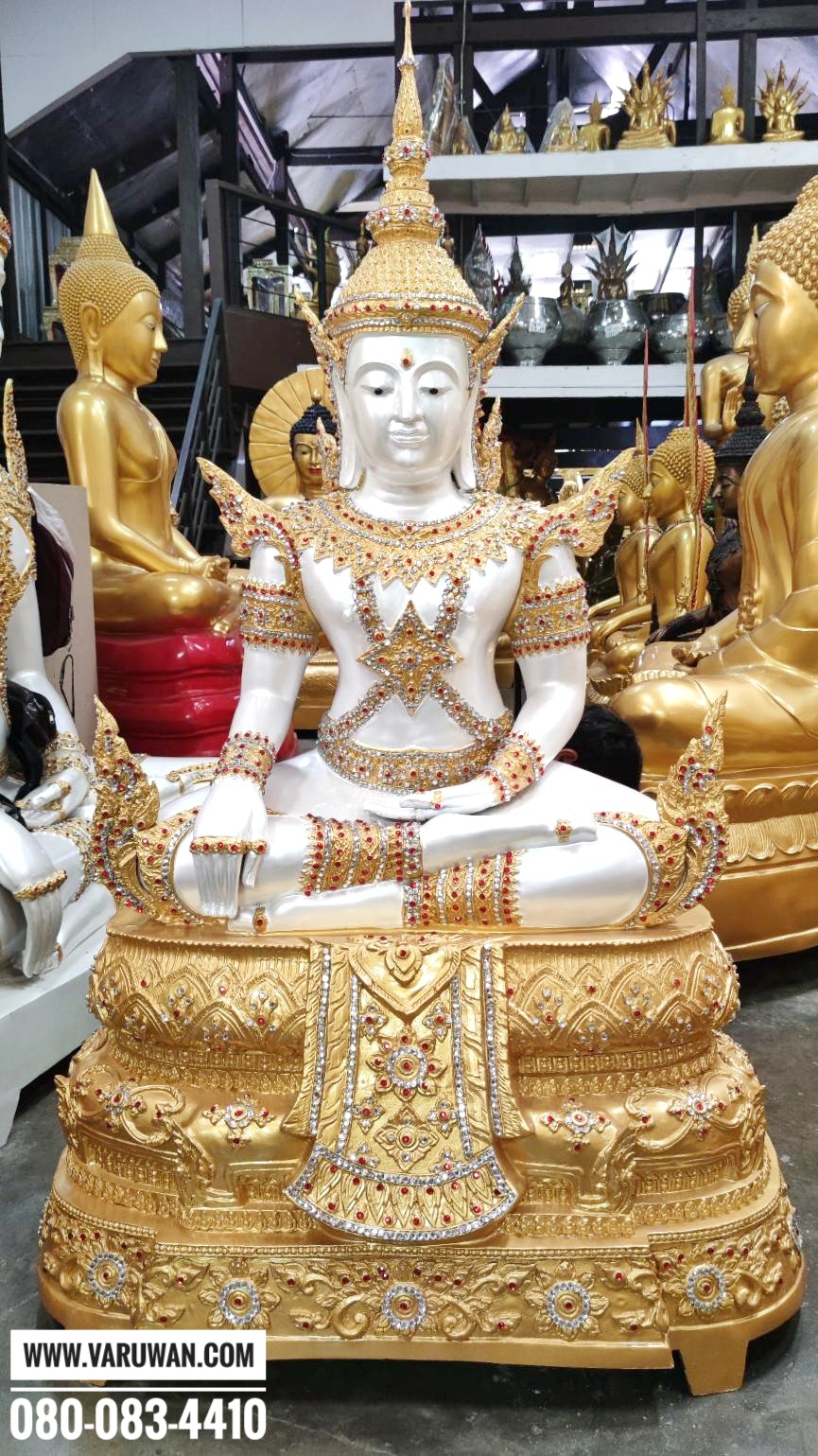 สมเด็จองค์ปฐมทรงเครื่องจักรพรรดิทองเหลือง พิมพ์ 30 นิ้ว