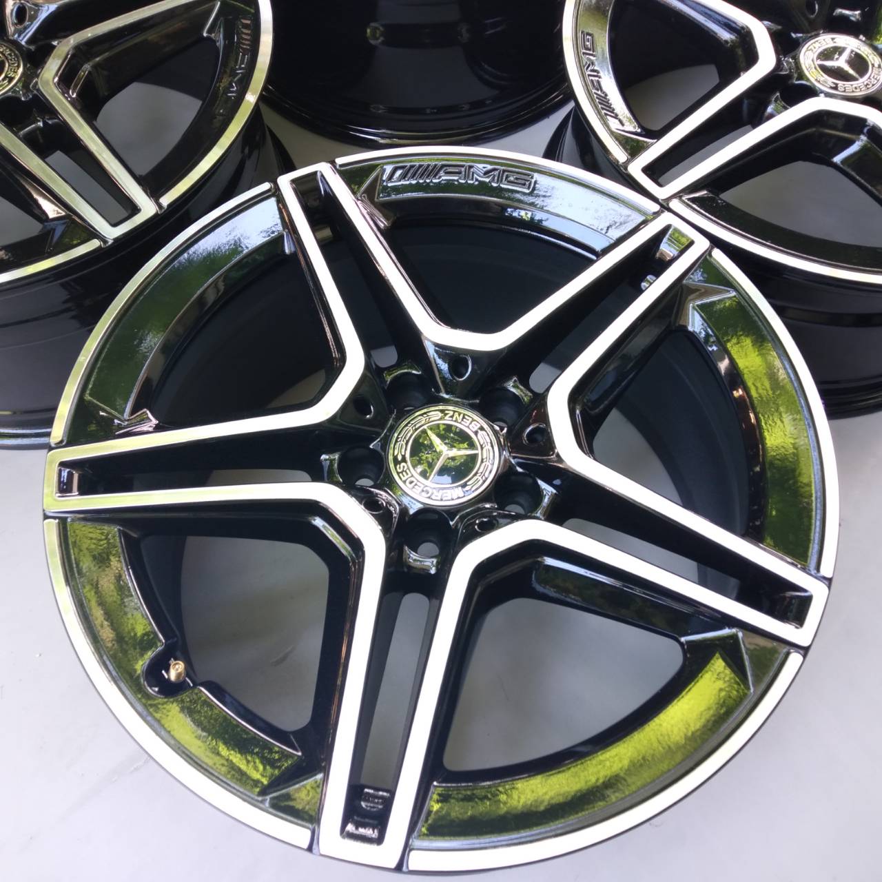 ล้อเบนซ์แท้ AMG W205 5 twin spoke 18"