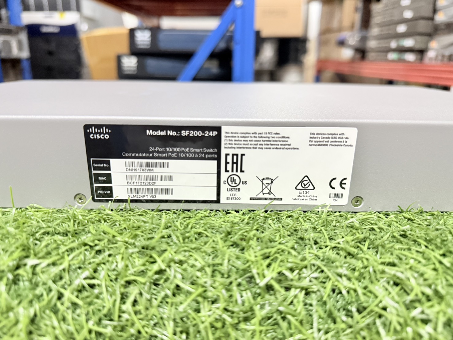 สวิตช์ Cisco SF200-24 24 Port 10/100 POE