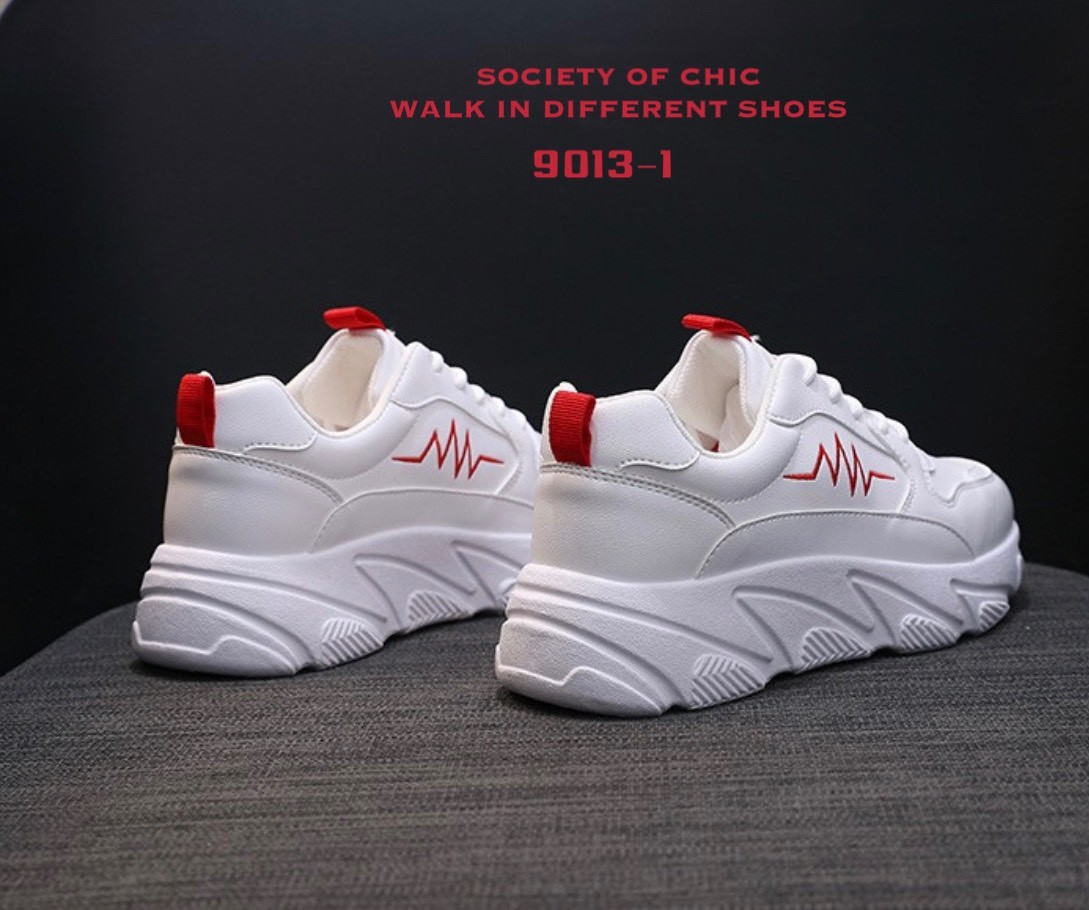 รองเท้าผ้าใบแต่งลายwave