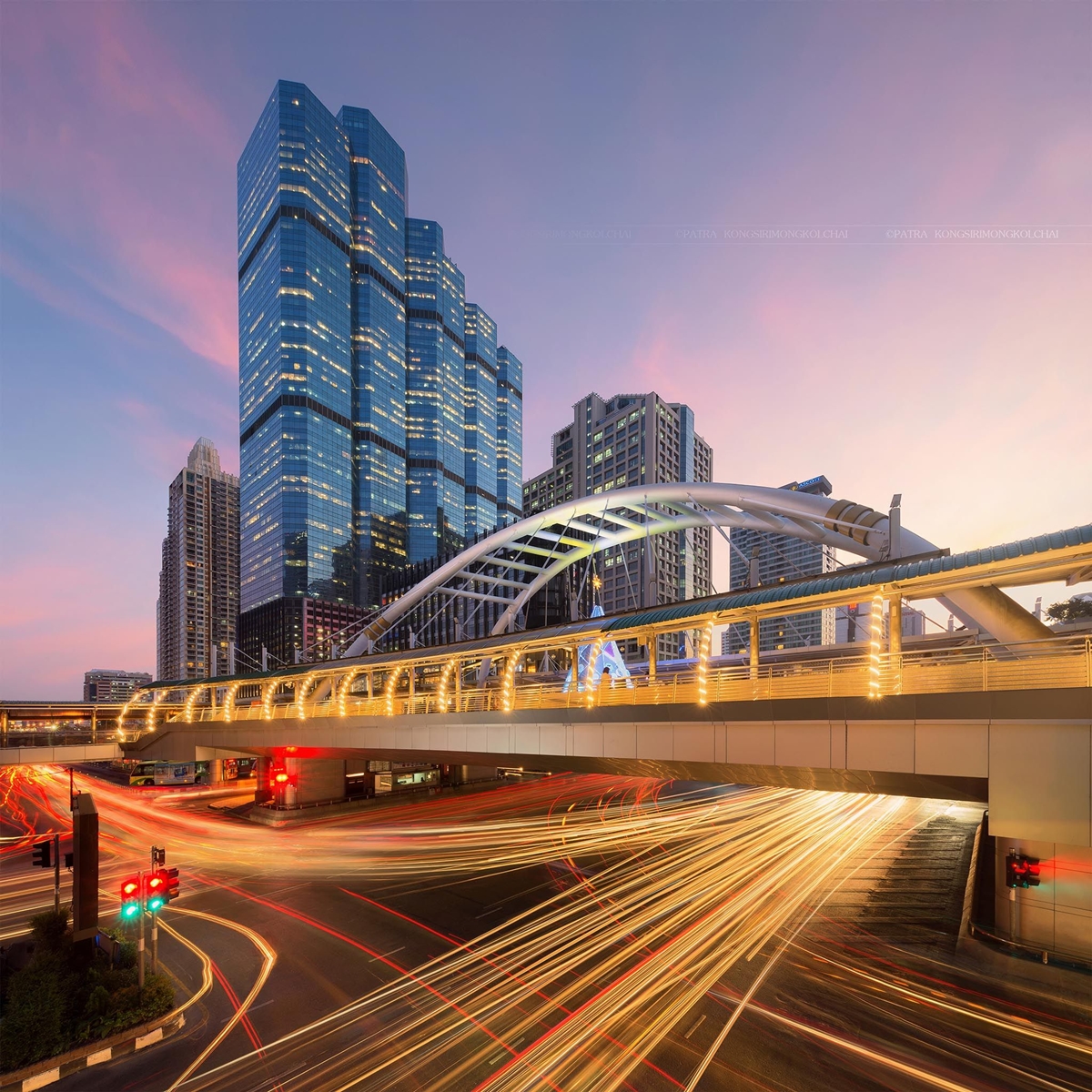 Empire Tower sathorn bangkok สำนักงานให้เช่าย่านสาทร ใกล้สถานีรถไฟฟ้า BTS ช่องนนทรี เพียง 300 เมตร