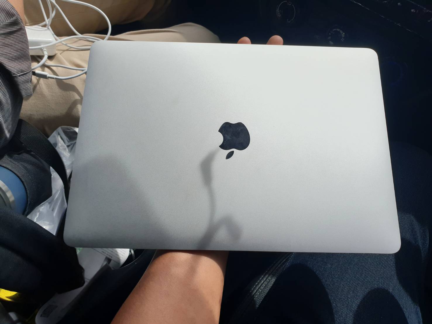 โน๊ตบุ๊ค Apple Macbook Air m1 2020 8/256 สภาพดีมาก