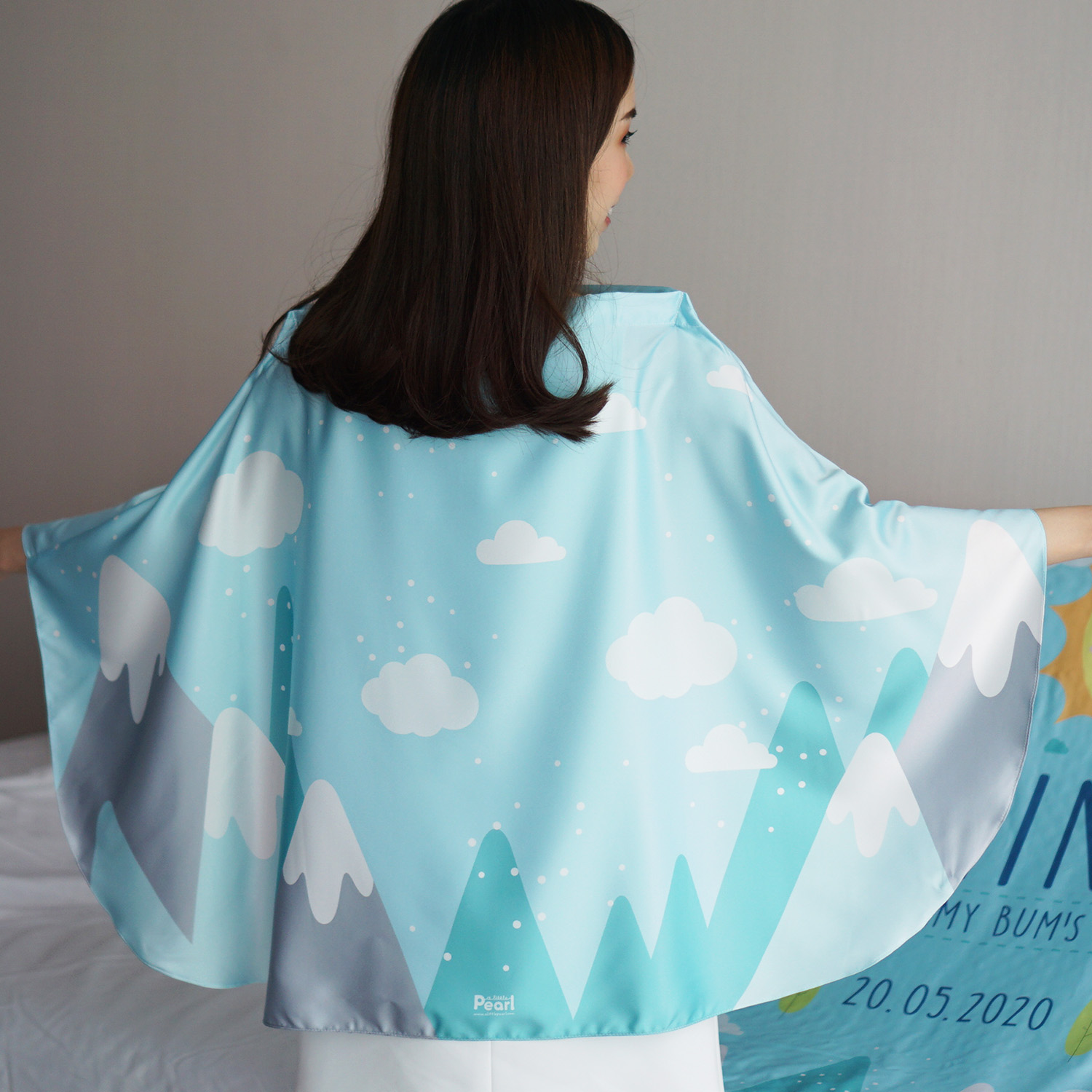 ผ้าคลุมให้นม สั่งทำใส่ชือ ลาย Sun - Blue