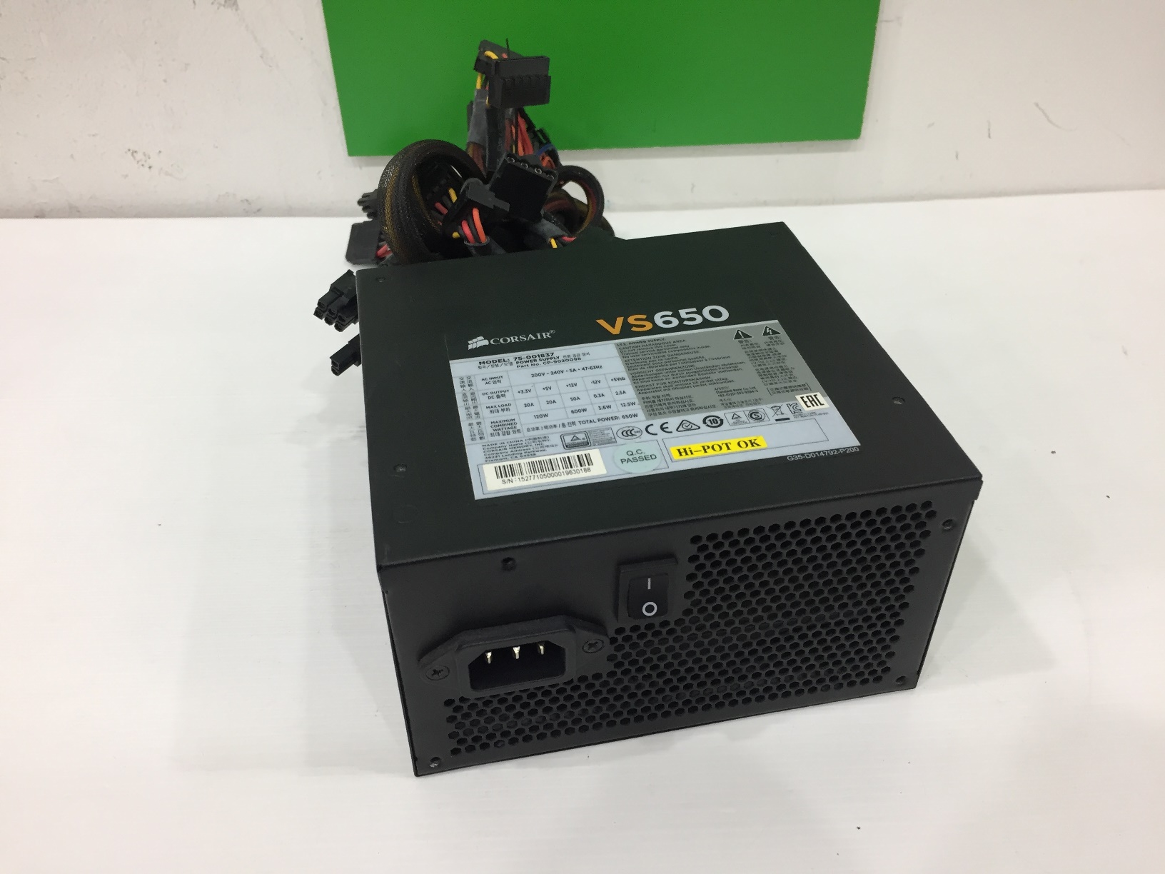 CORSAIR VS650 650W ( 80+ )