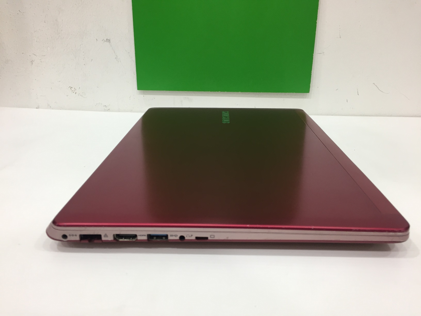 SAMSUNG Series 5 NP530U4E-A01TH