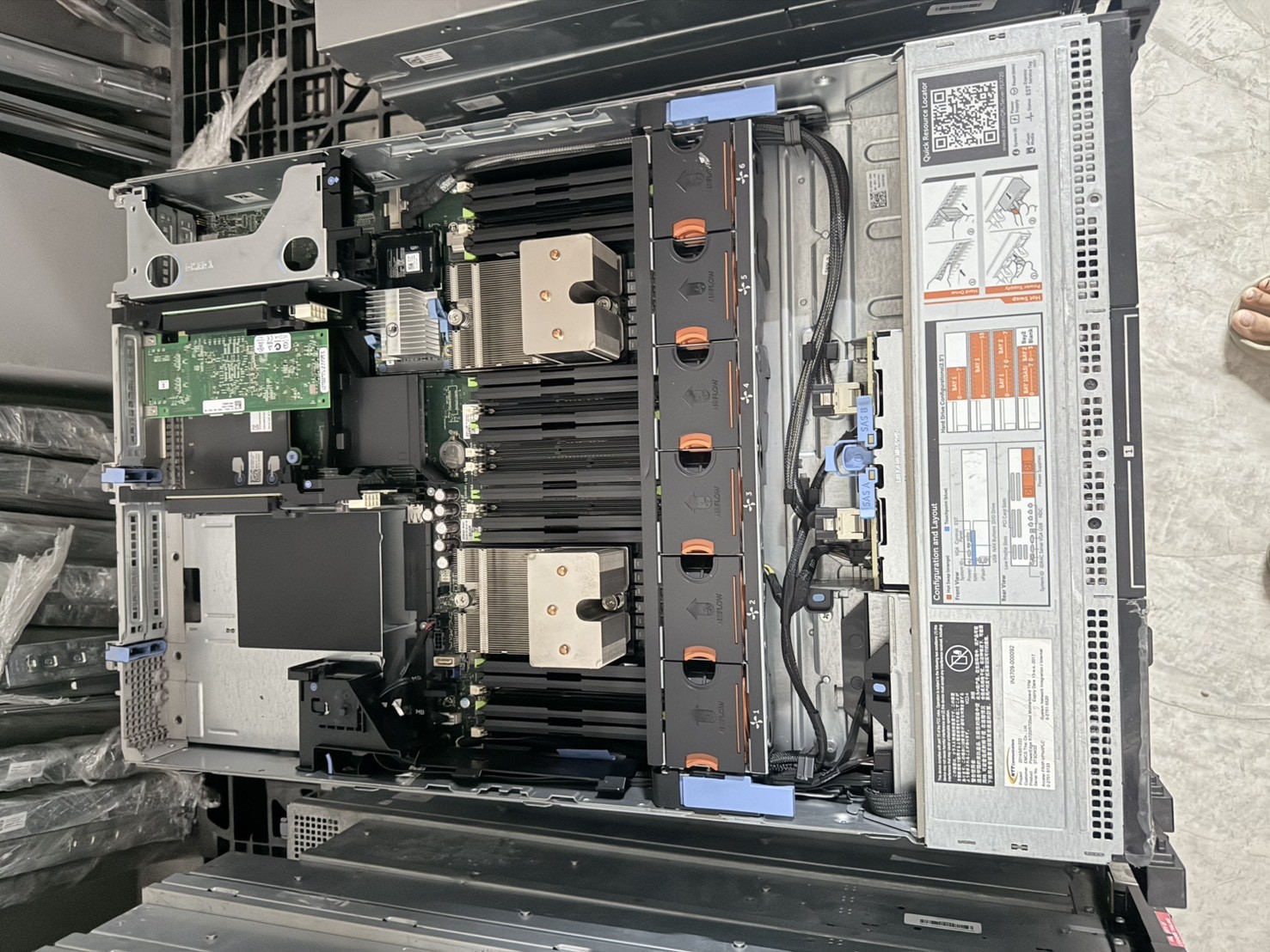 เซิร์ฟเวอร์ Dell PowerEdge R720 Server CPU E5-2650v2 x2 Ram 128 GB SAS 300 x2 Tray x8 Power x2 Raid H710mini
