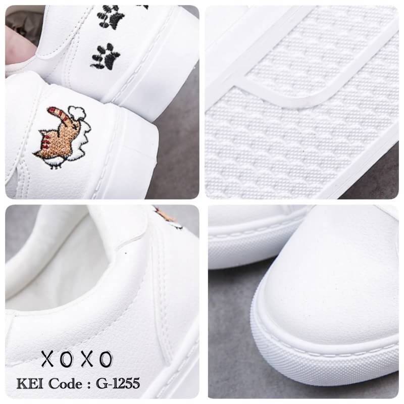 รองเท้าผ้าใบพาสเทลแต่งลายน้องหมา (สีฟ้า)