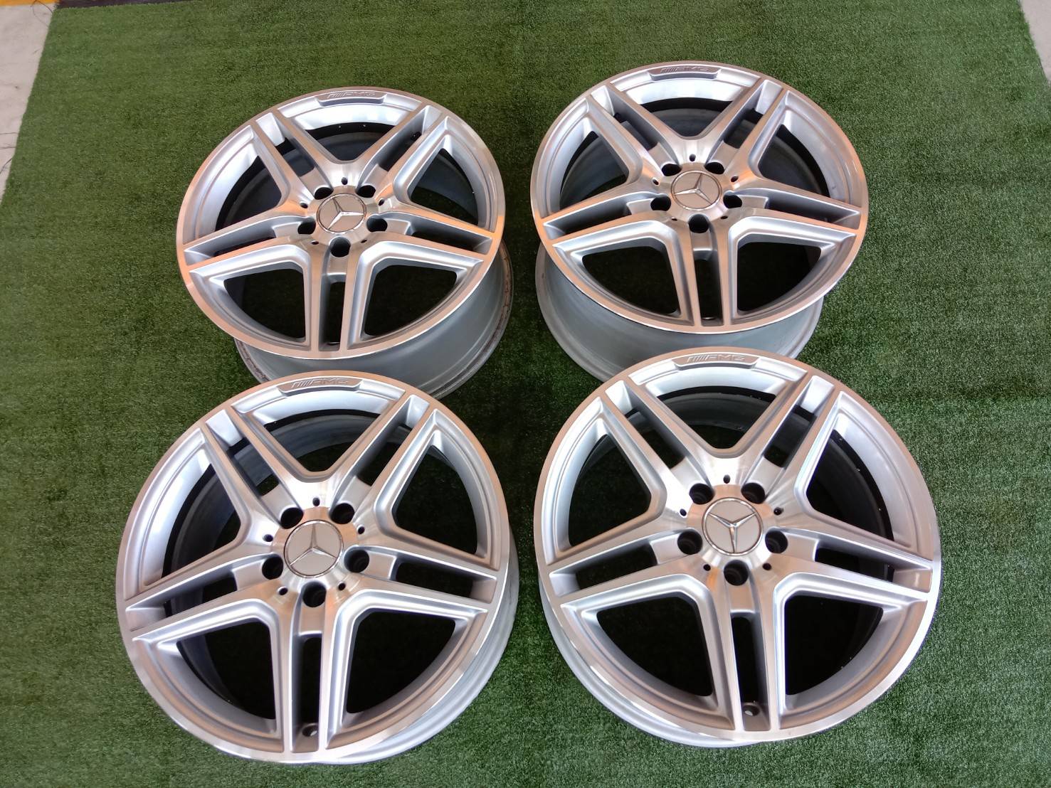 ล้อแท้ AMG ST4 18" w207