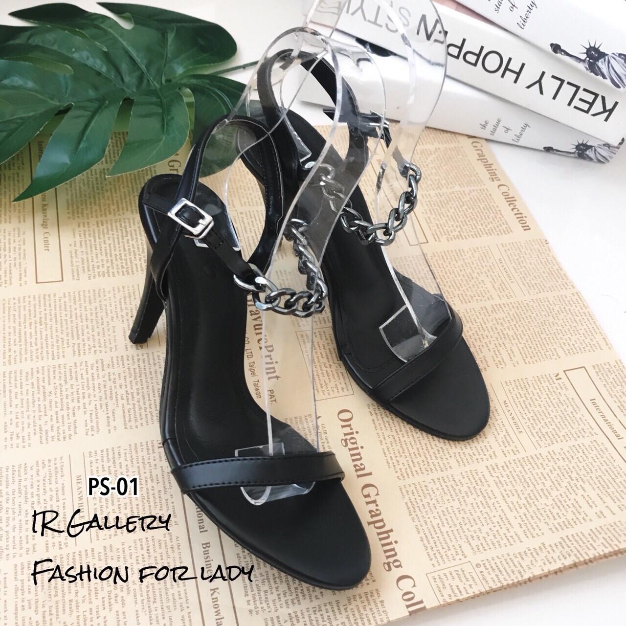 รองเท้าส้นสูงรัดข้อ Style Givenchy (สีดำ)