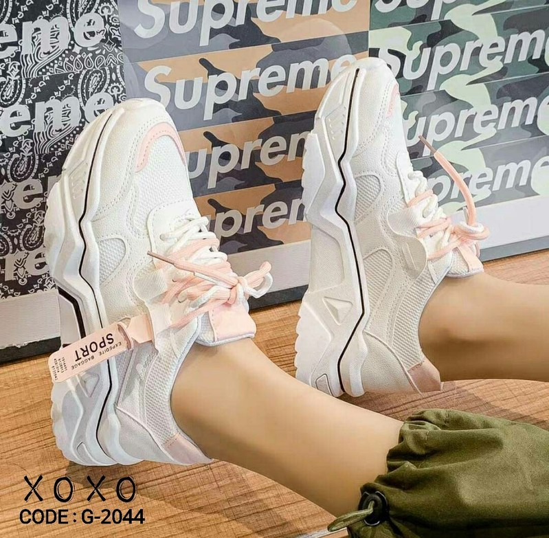 รองเท้าผ้าใย Sportแต่งป้าย (สีชมพู)