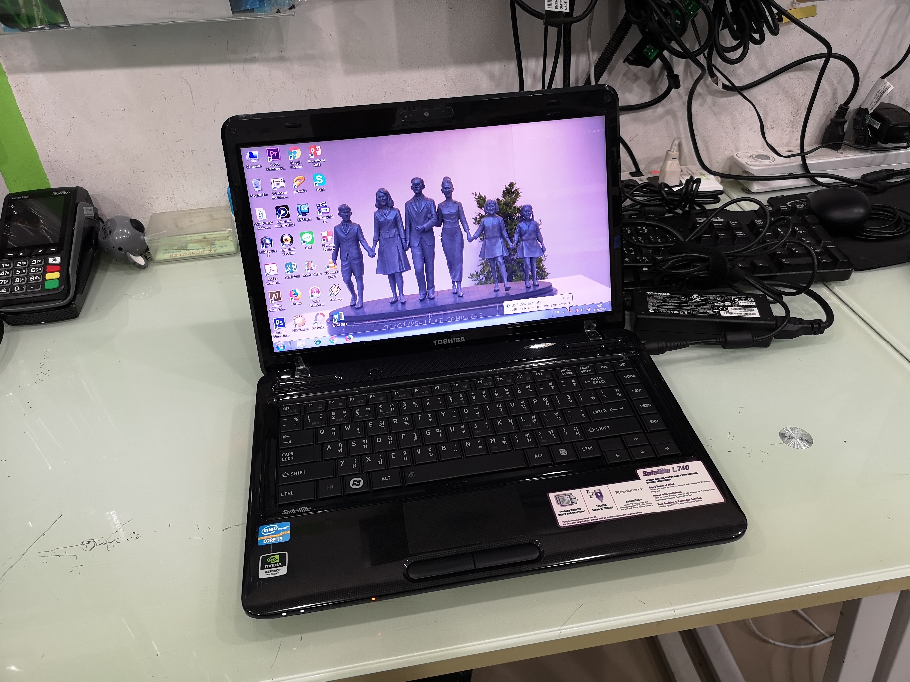 TOSHIBA Satellite L740