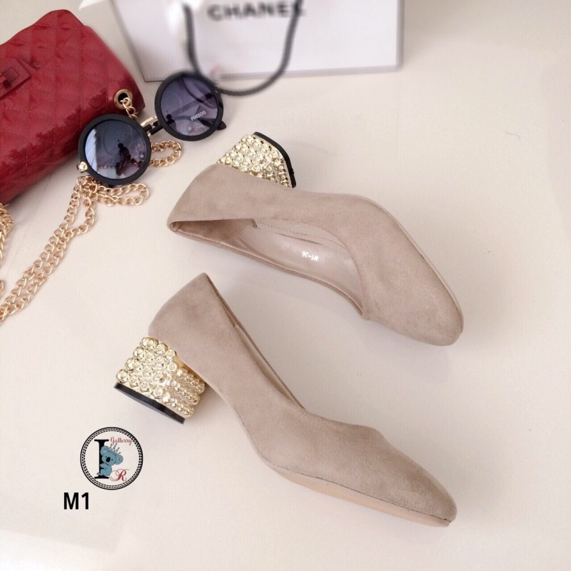 รองเท้าคัทชูหัวตัด Style MIUMIU (สีครีม)