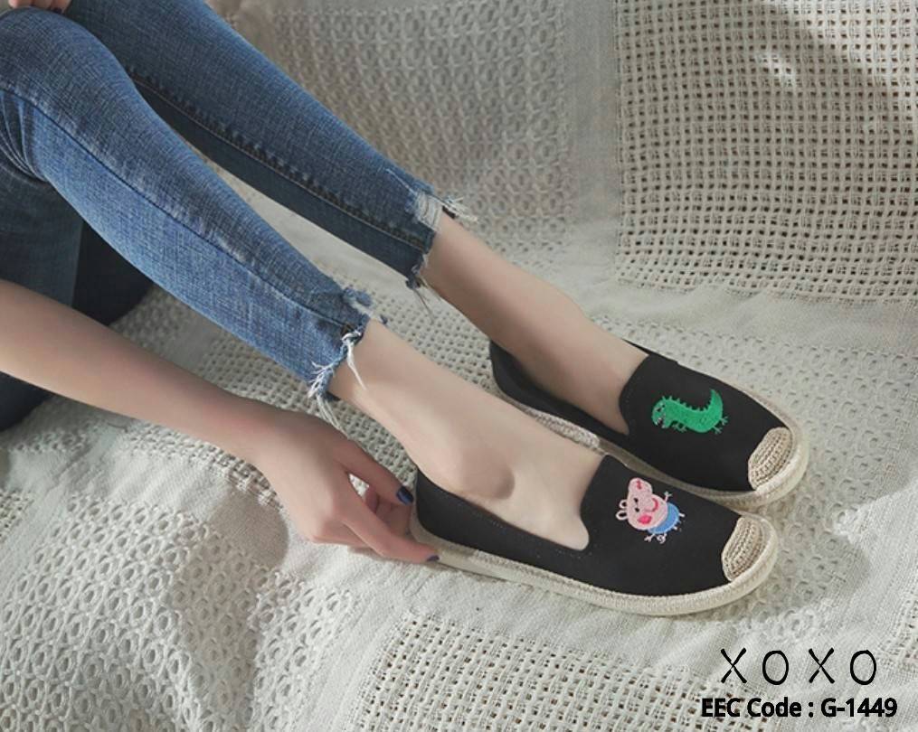 รองเท้าผ้าใบแบบสวมแต่งลายดุ๊กดิ๊ก (สีน้ำเงิน)