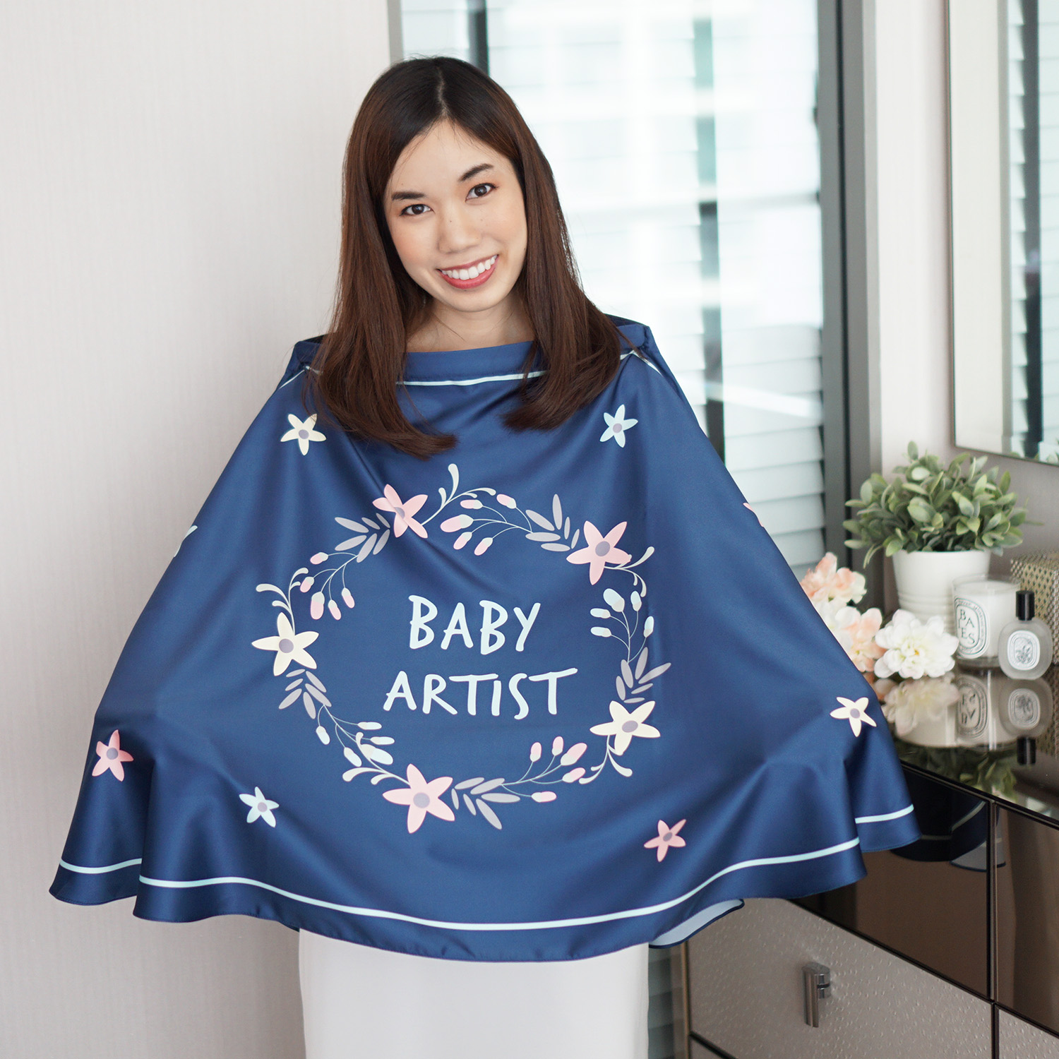 ผ้าคลุมให้นม สั่งทำใส่ชือ ลาย Floral Frame - Navy