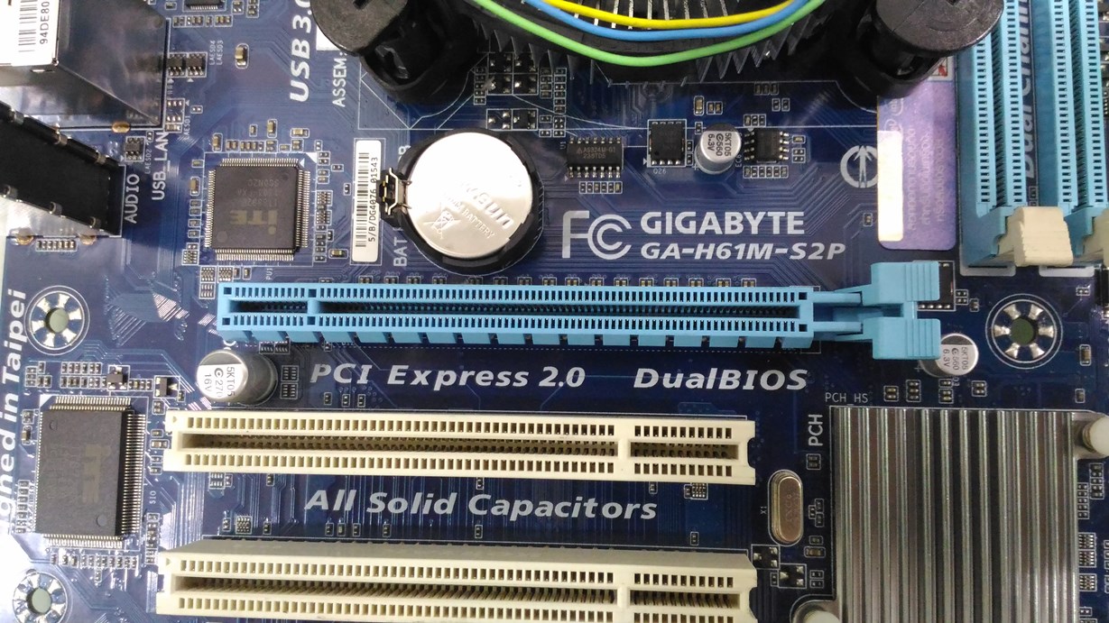 intel Pentium G2010 + GA-H61M-S2P