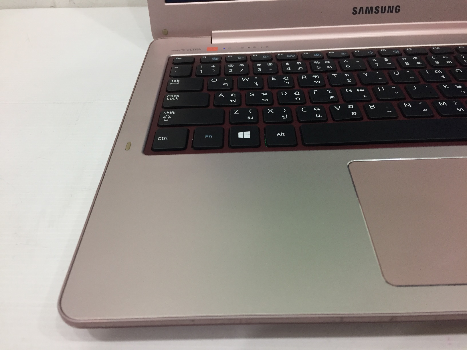 SAMSUNG Series 5 NP530U4E-A01TH