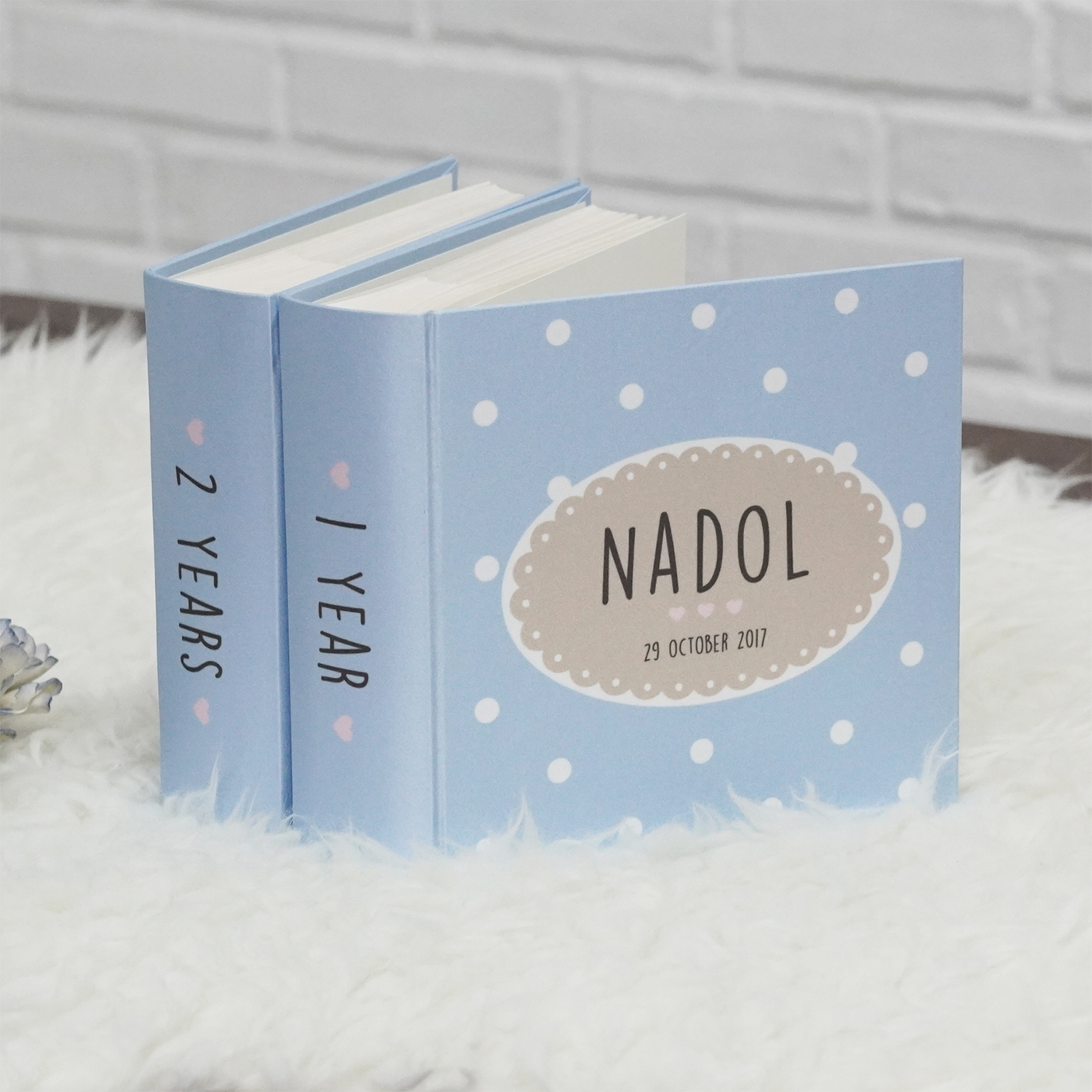อัลบั้มสั่งทำใส่ชื่อ ลาย Polka Dot - Oval Label