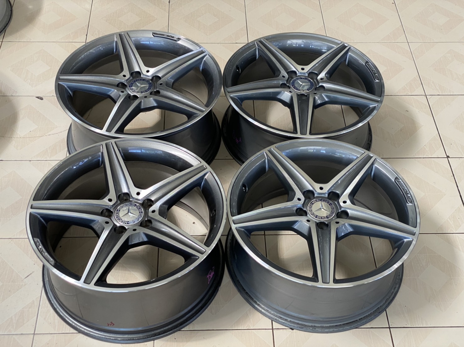 ล้อแท้ AMG ST6 W205 18”