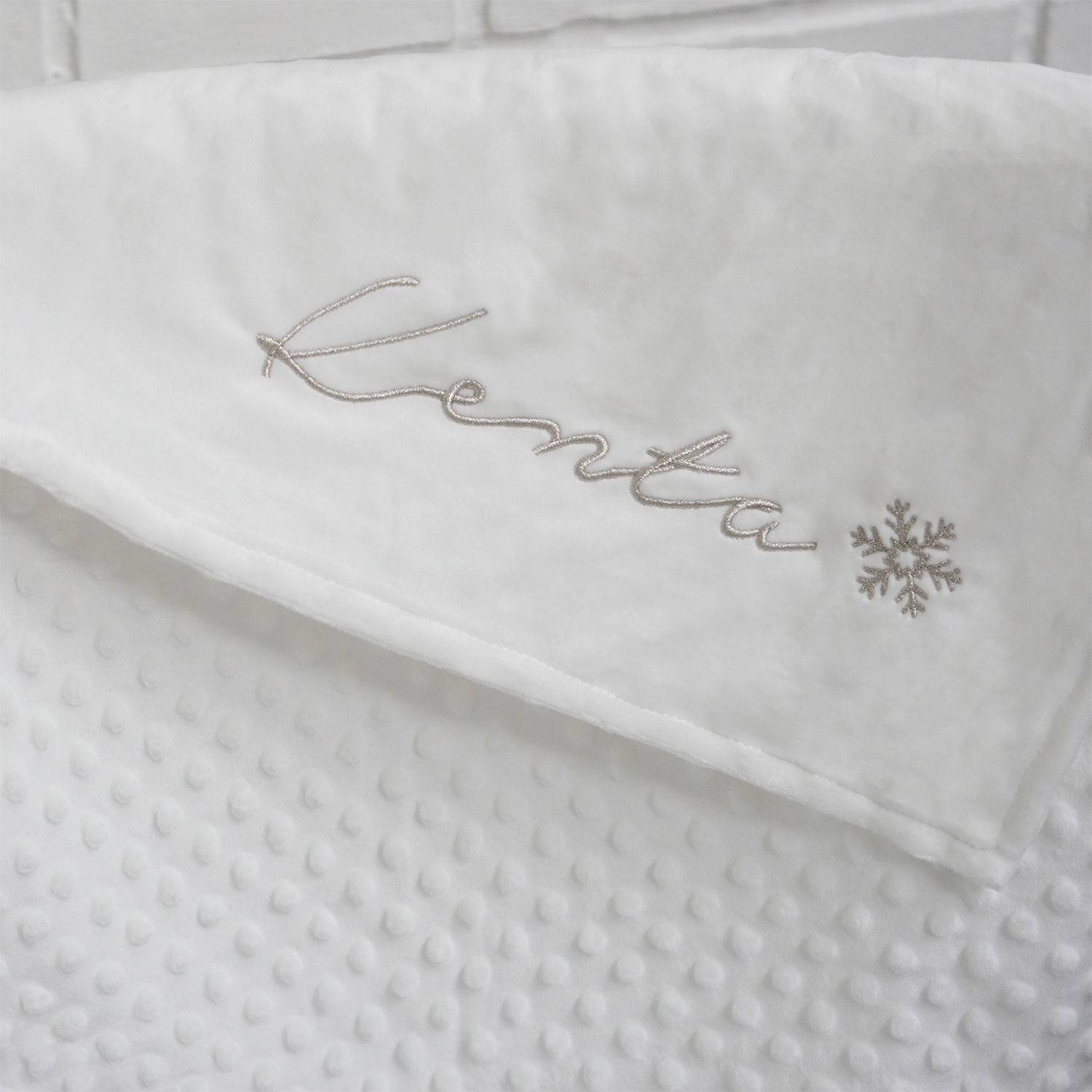 ผ้าห่ม Minky - สีขาว 75x100cm แบบปักชื่อ+icon - Snow Flake