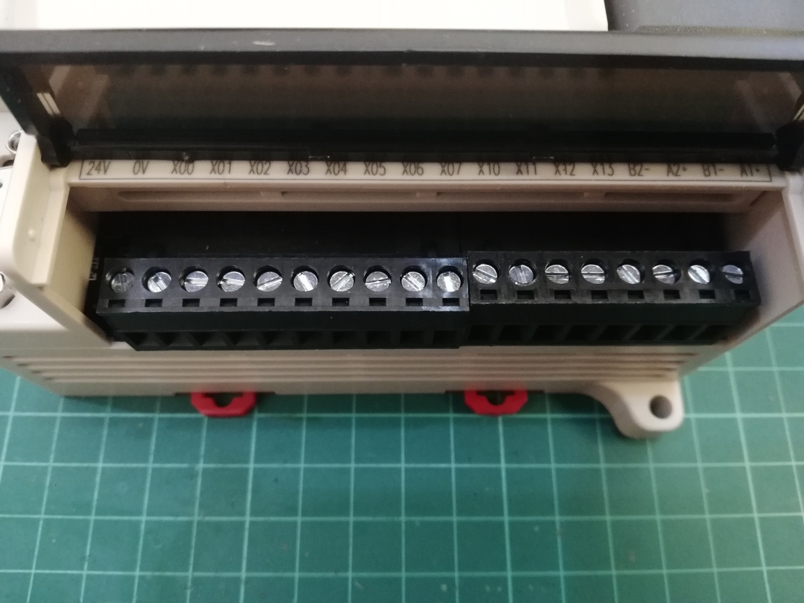 FX3U-24MT ( Programable Logic Control ) + USB-RS232 1 เส้น