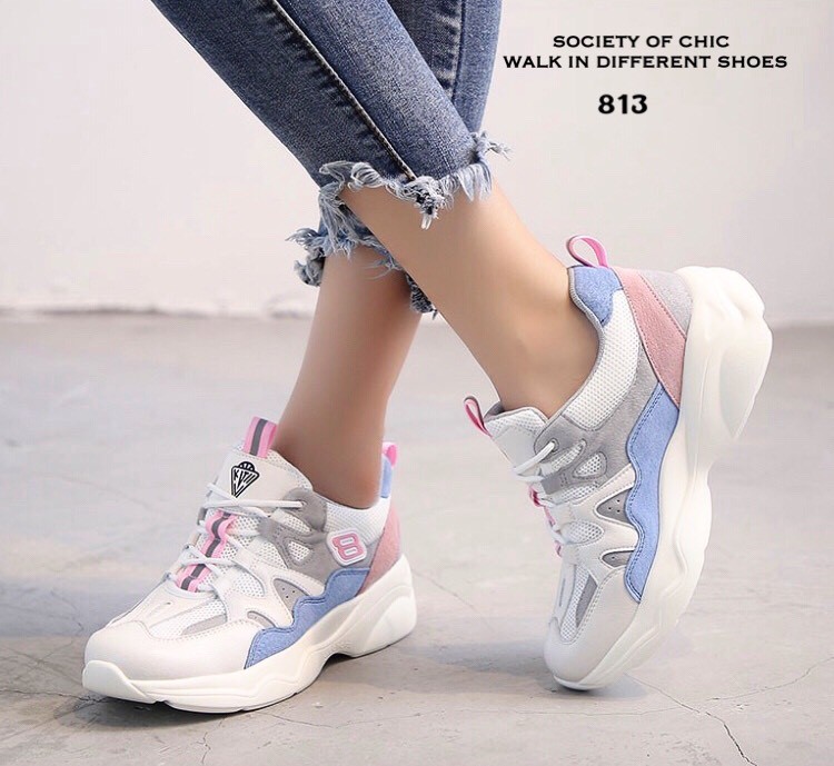 รองเท้าผ้าใบทรง Sportแต่งสี (สีขาว)
