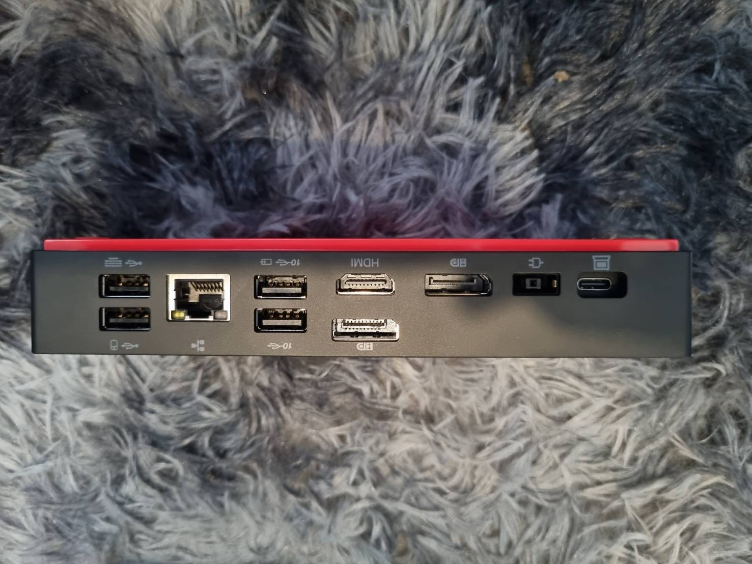 แท่นเชื่อมต่อ ThinkPad Universal USB-C Dock 40AY0090TW ของใหม่