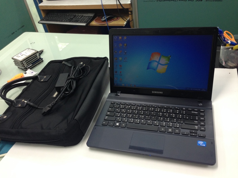 SAMSUNG NP270E4V-K02TH