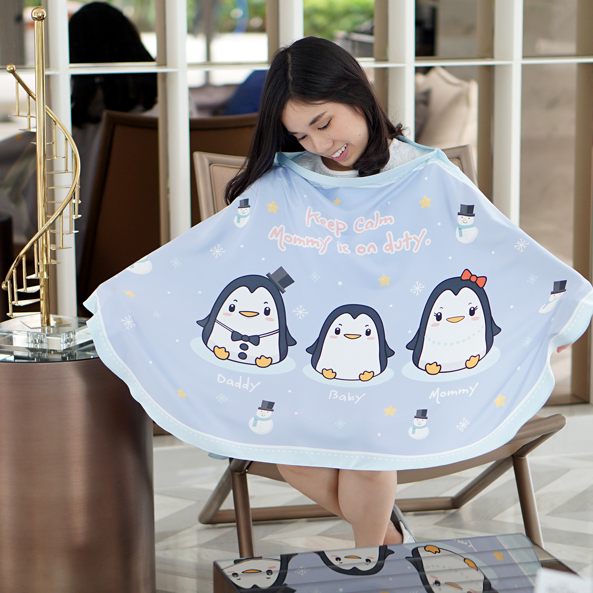ผ้าคลุมให้นมพร้อมส่ง ลาย Penguin - Blue