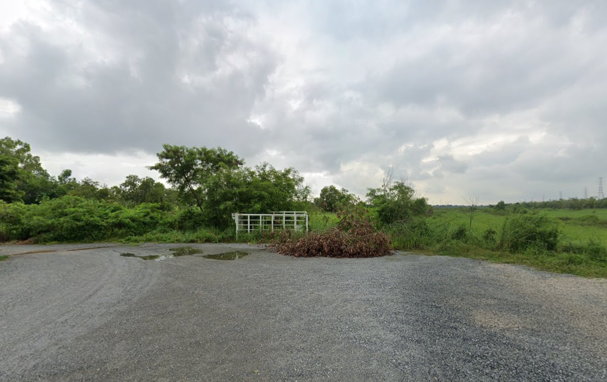 ขายที่ดินติดถนนฉลองกรุง ขนาด 242.73 ไร่ ใกล้นิคมอุตสาหกรรมลาดกระบัง เหมาะสร้างบ้านจัดสรร รองรับดีมานด์จากพนักงานและผู้บริหารในพื้นที่