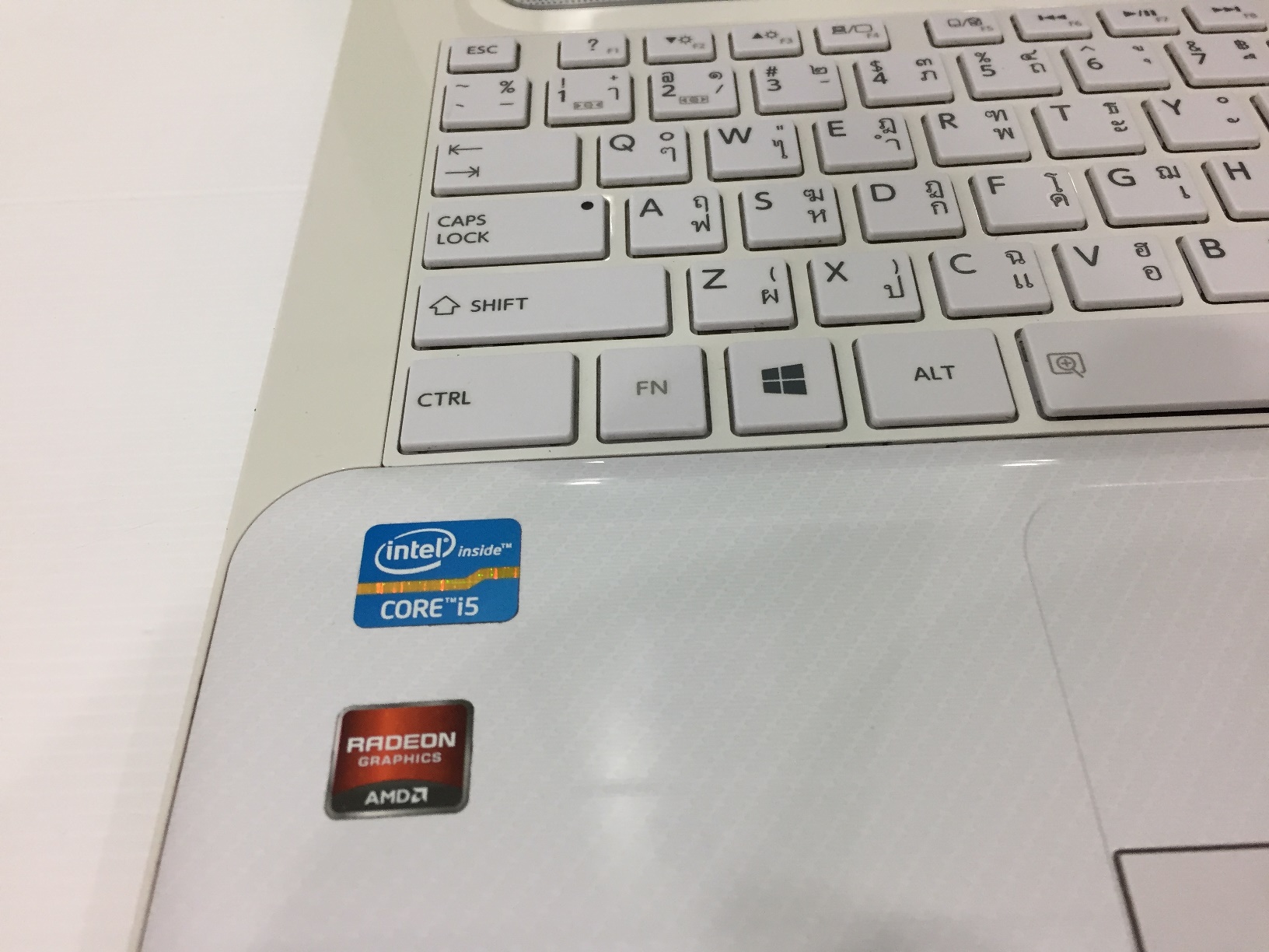 TOSHIBA Satellite M840-1068X