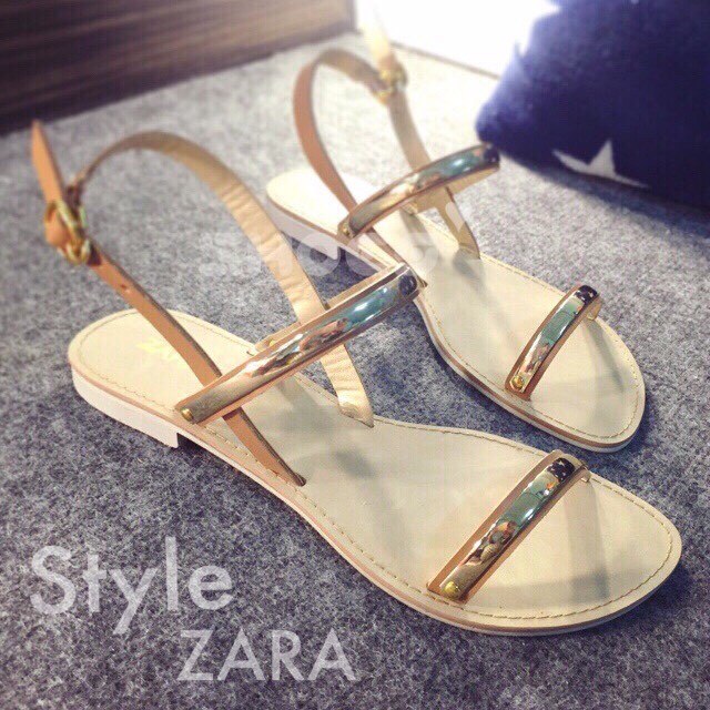 พร้อมส่ง : รองเท้าเเตะ Style ZARA