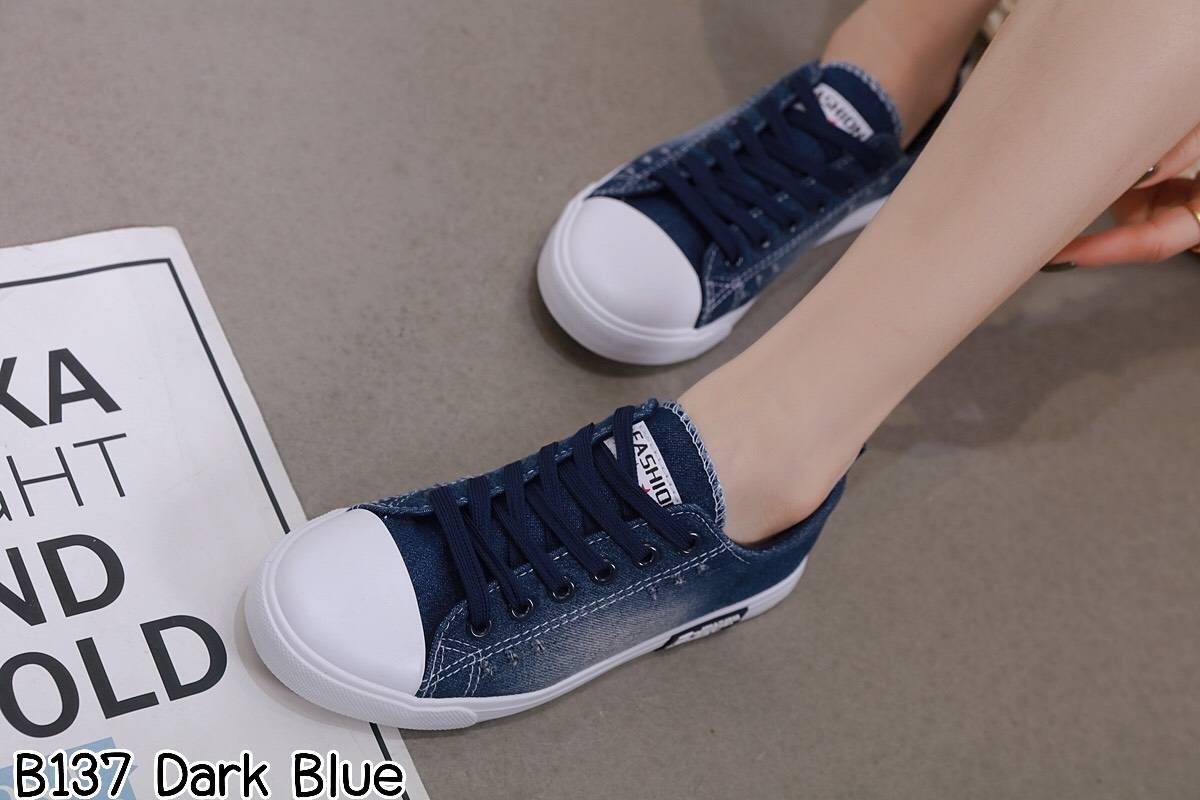 รองเท้าผ้าใบยีนส์ฟอก (สียีนส์อ่อน)