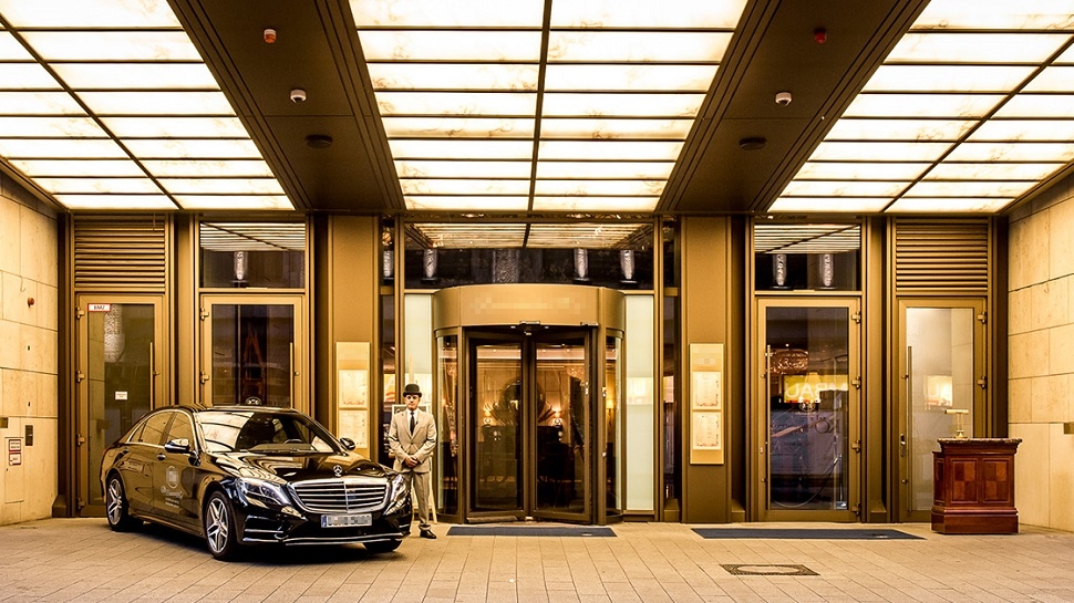 ขายโรงแรม 4 ดาว ขนาด 448 ห้อง ใกล้ห้างเซ็นทรัลพระราม 9 ใกล้รถไฟฟ้า MRT พระราม 9 กรุงเทพฯ