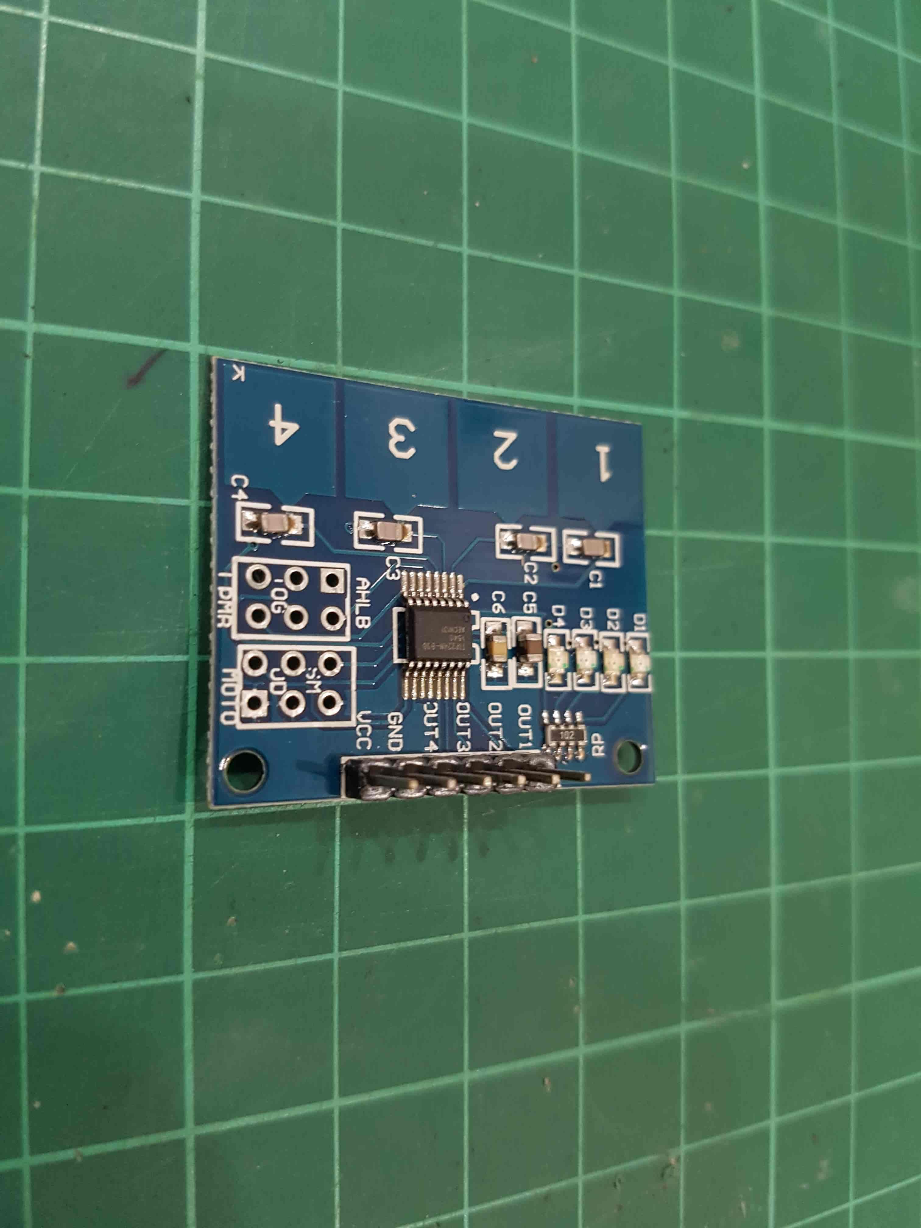 TTP224 4-channel capacitive touch