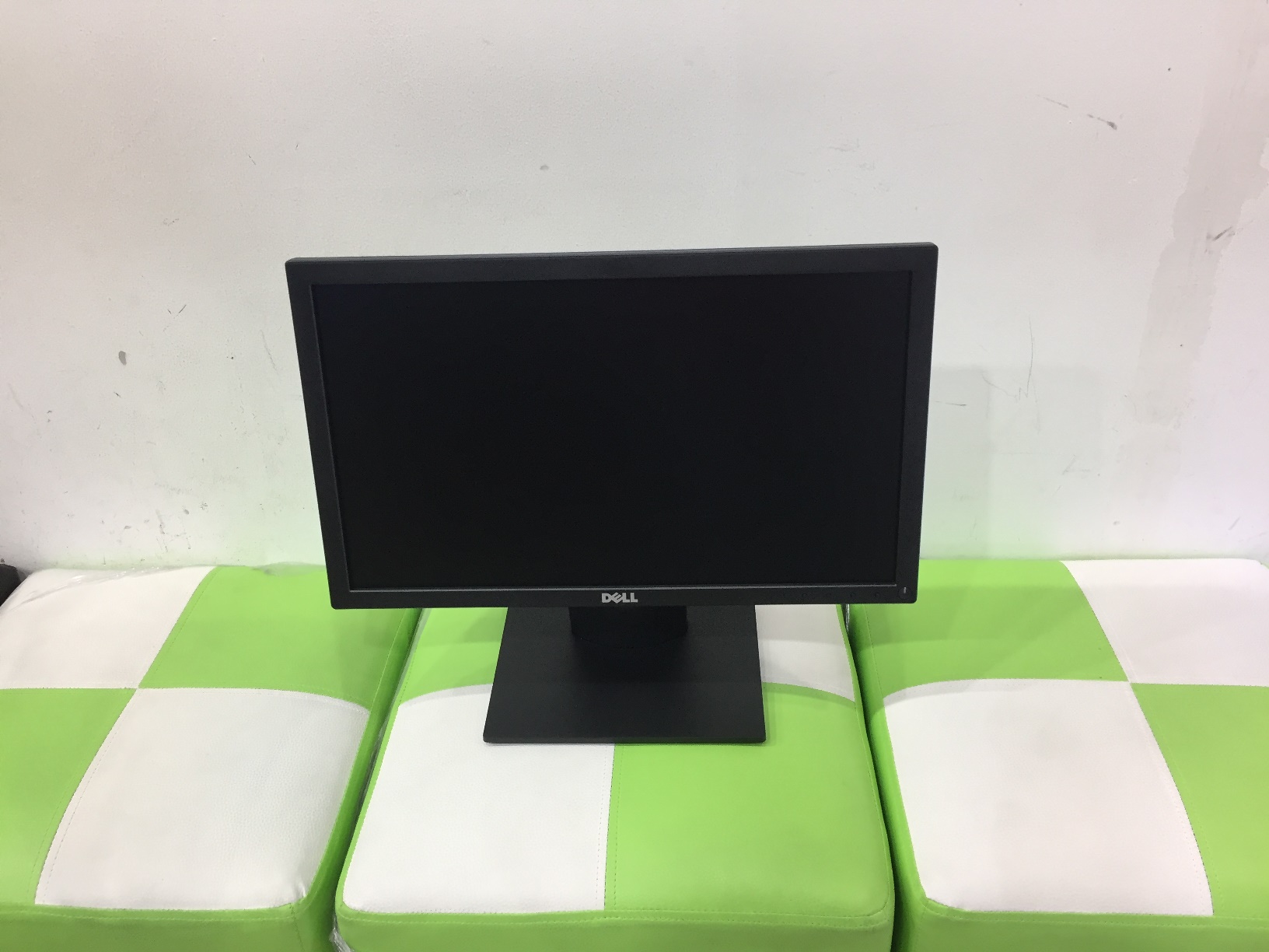 DELL E1916Hf 18.5" LED สภาพใหม่ๆ