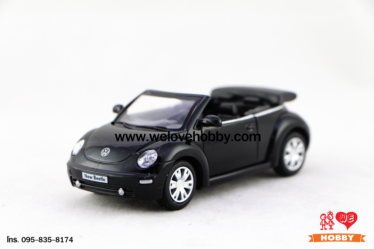 โมเดลรถ Volkswagen New Beetle Convertible (2003) สีดำ Scale 1:32