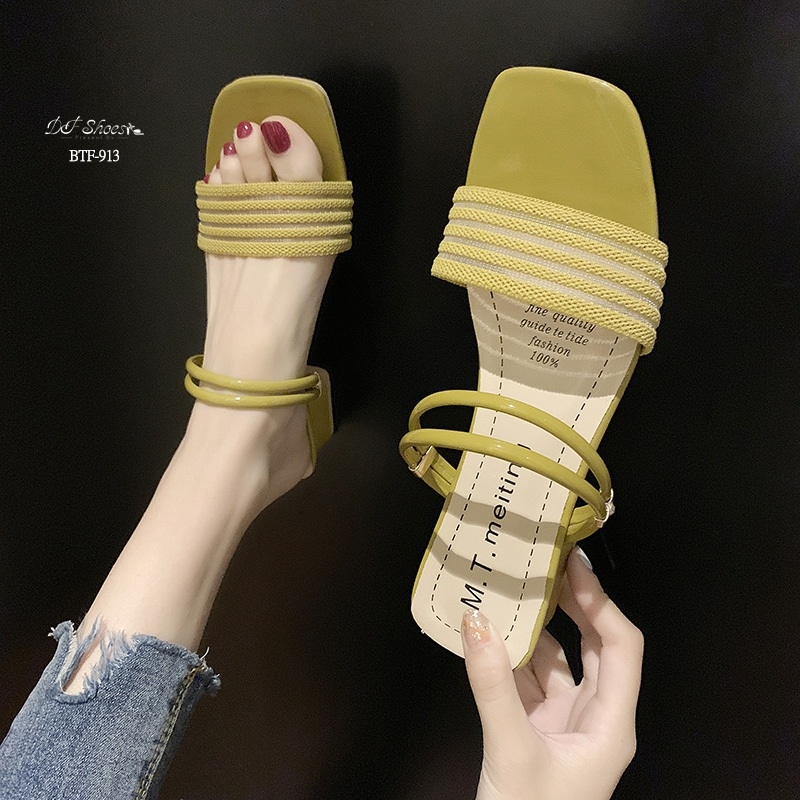 รองเท้าแตะส้นตันแต่งสายคาด (สีเขียว)