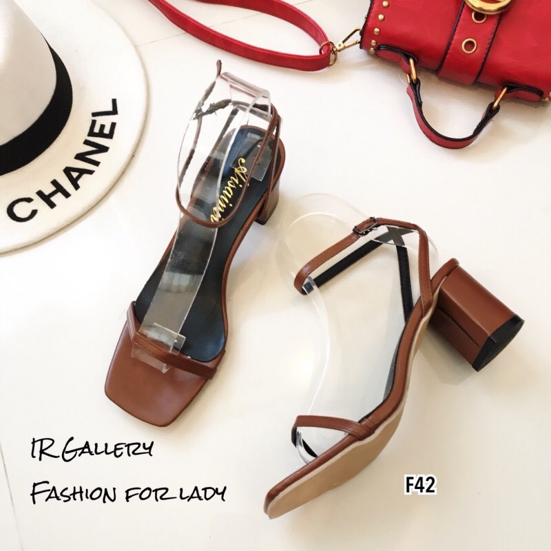 รองเท้าส้นตันหนังพียูนิ่ม (สีน้ำตาล)