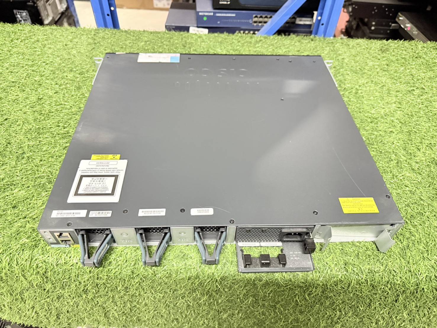 สวิตช์ Cisco 3650 48 2x10 48Port ( WS-C3650-48TD-E) Switch