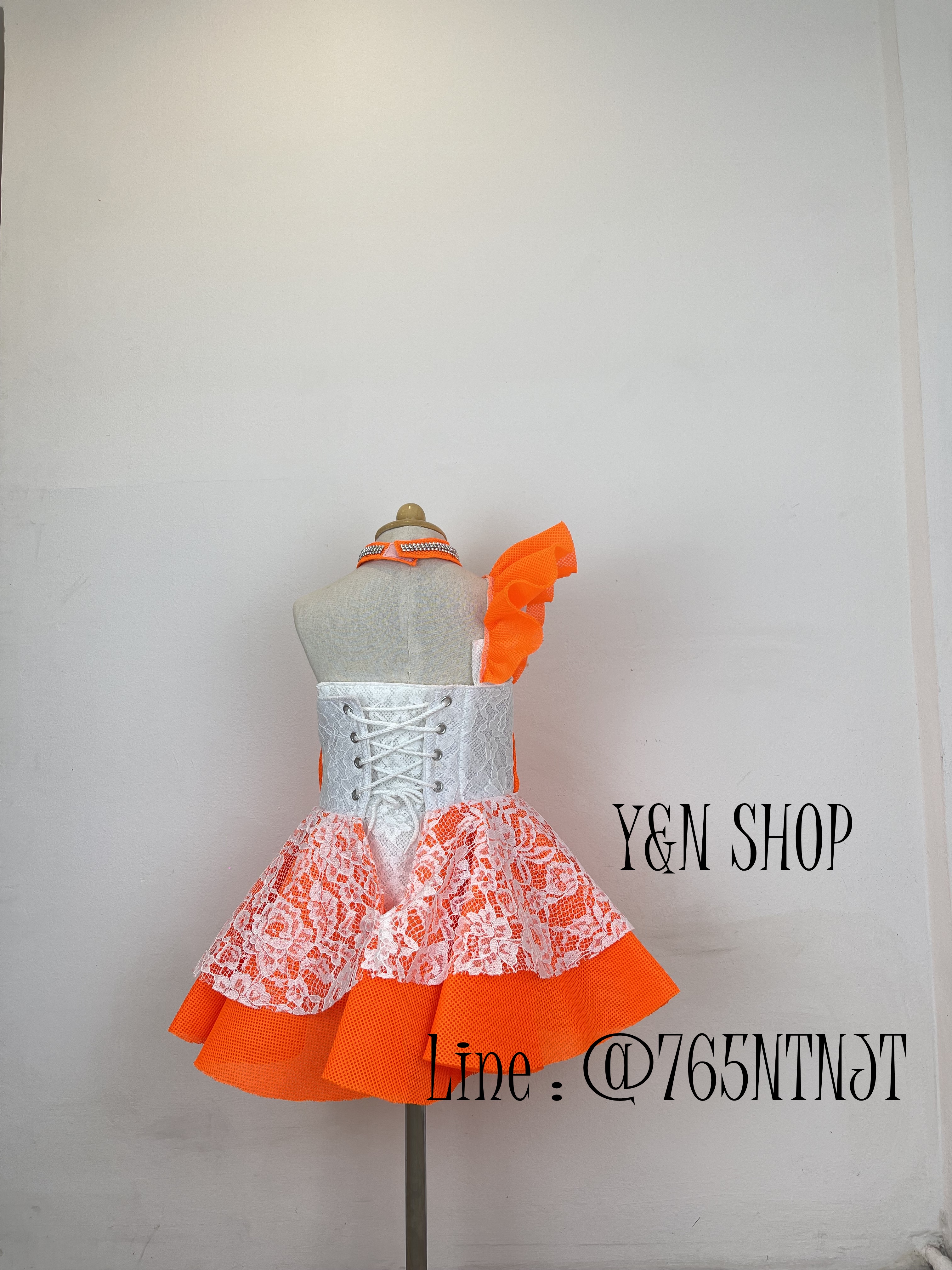 Y&NShop ชุดดรัมเมเยอร์ ชุดเชียร์ลีดเดอร์ เด็กผู้หญิงอนุบาล-ประถมต้น แบบชุดไหล่เคร์ป ลูกไม้ขาว