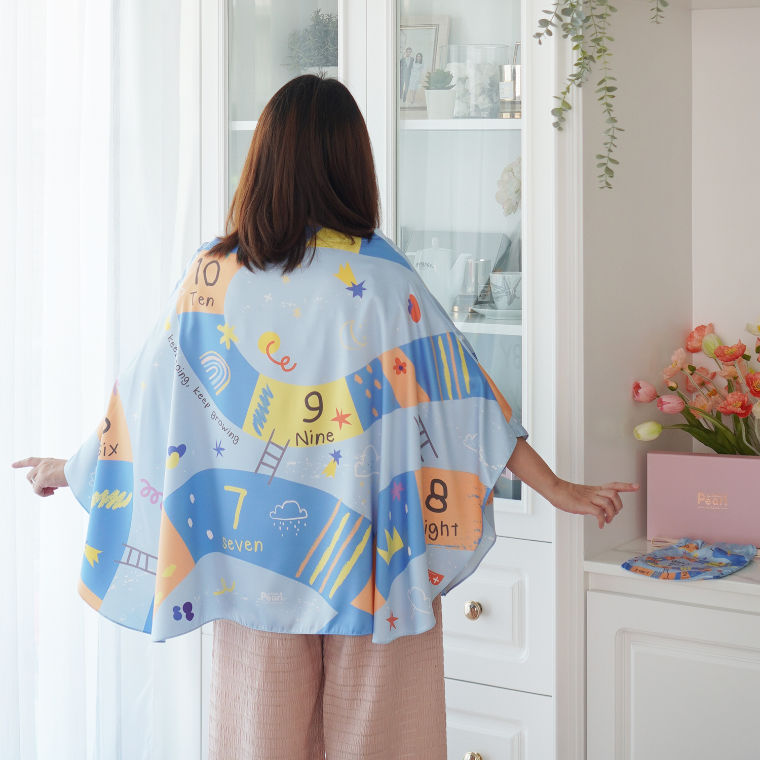 ผ้าคลุมให้นม (รุ่นมีกระดุม ถอดโครงได้) พร้อมส่ง ลาย Snake and Ladders - Blue