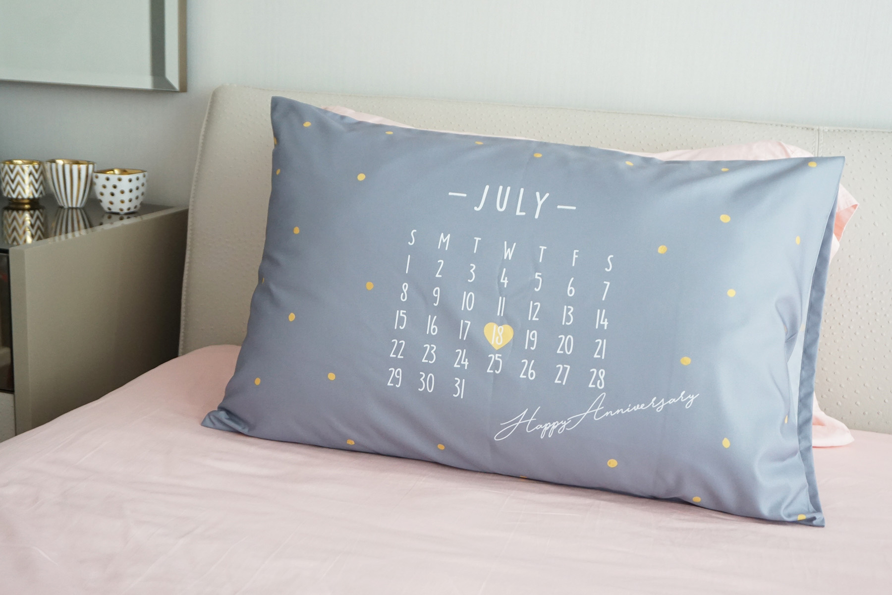ปลอกหมอนหนุนคู่ พิมพ์ลายเต็มผืน ลาย Calendar 2019 - Grey