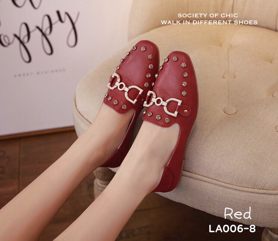 รองเท้าคัทชูนิ่มแต่งอะไหล่ (สีแดง)