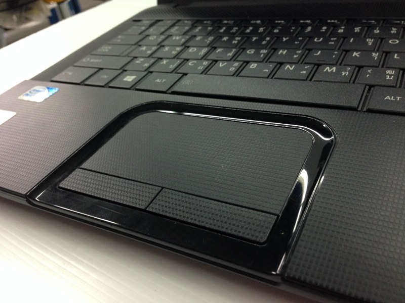 TOSHIBA Satellite C800-1030X