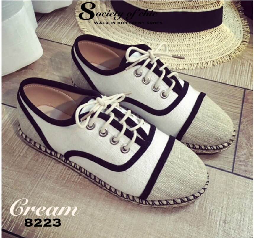 รองเท้าผ้าใบทูโทน (สีครีม)