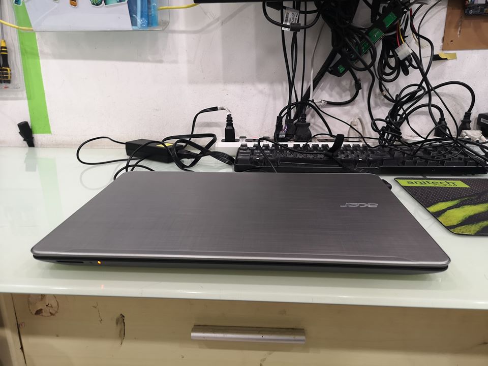 Acer Aspire F5-573G-566F