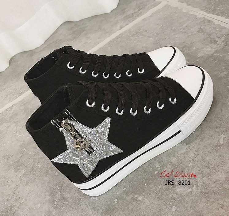 รองเท้าผ้าใบหุ้มข้อแต่งดาวกลิตเตอร์ (สีดำ)