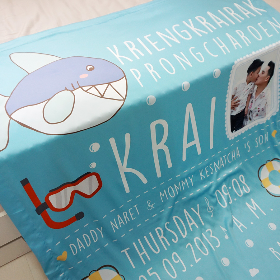ผ้าห่ม ใส่ประวัติแรกเกิด+รูปถ่าย ลายฉลาม ไซส์ใหญ่ 100x150cm